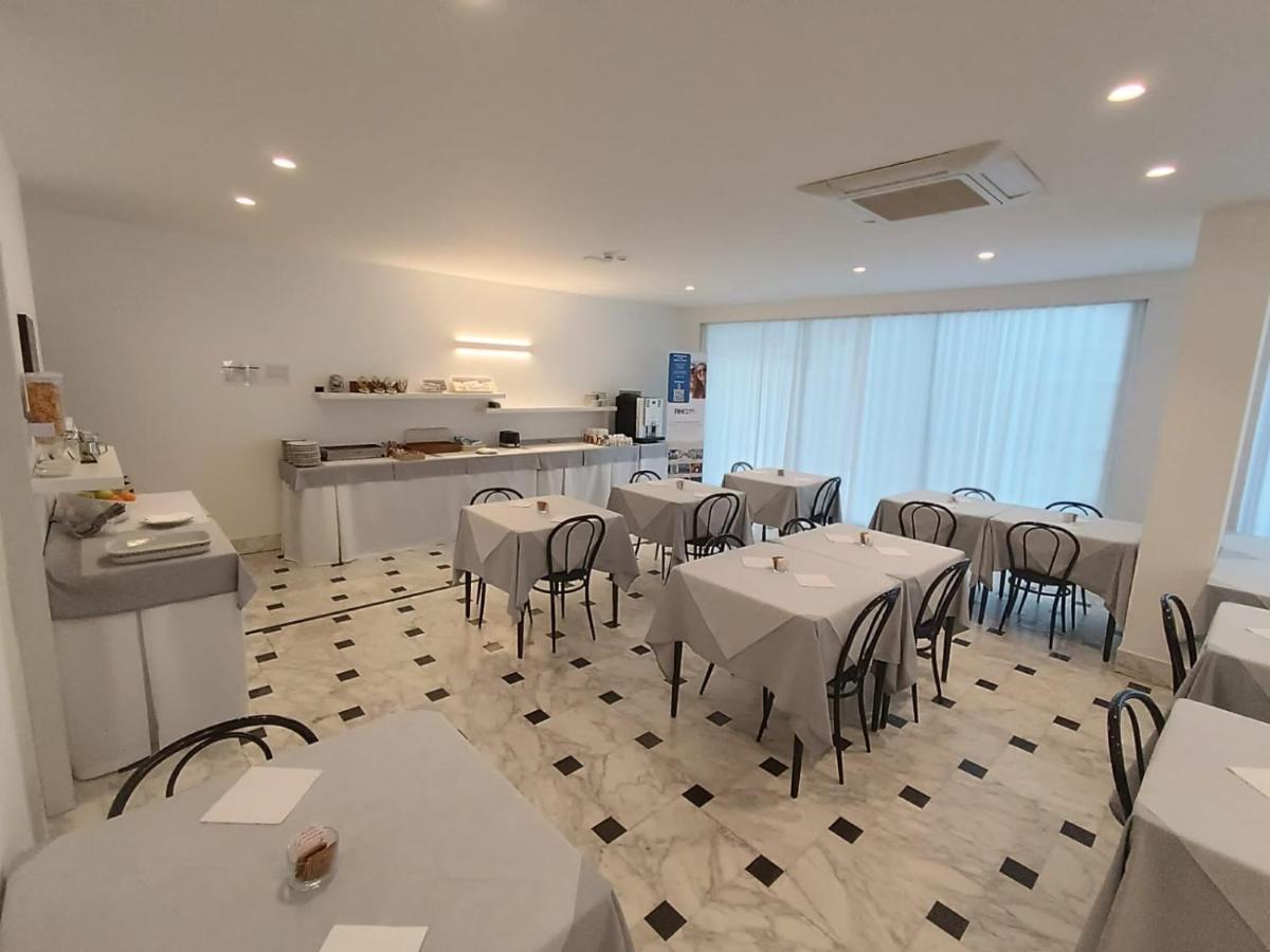 hotel exclusive Riccione Exterior foto