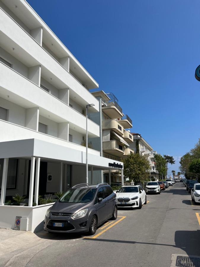 hotel exclusive Riccione Exterior foto