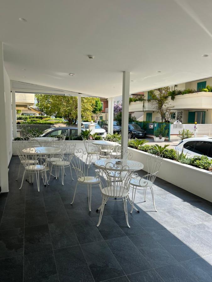 hotel exclusive Riccione Exterior foto